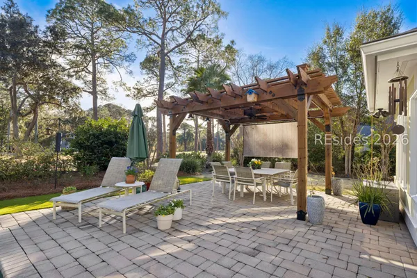 Property Slideshow image 3 of 77 | 53 wedgefield dr, Hilton Head Island, SC, 29926
