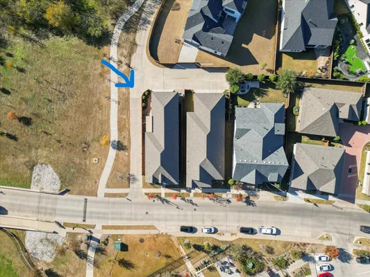 Property Slideshow image 3 of 30 | 4800 cypress thorn dr, Arlington, TX, 76005