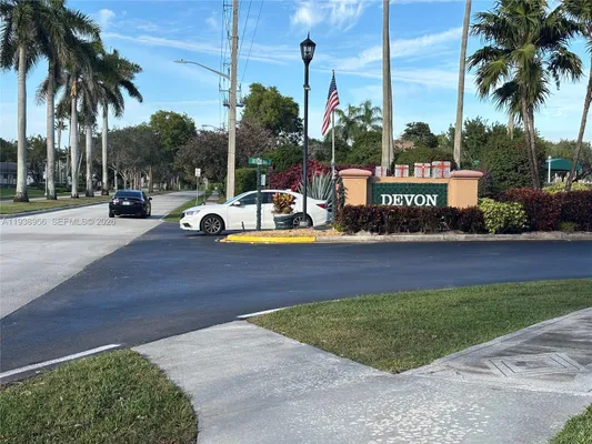 Property Slideshow image 2 of 23 | 7120 s devon dr 110, Tamarac, FL, 33321