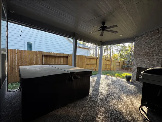 Property Slideshow image 3 of 9 | 118 arrowhead ln, Montgomery, TX, 77316