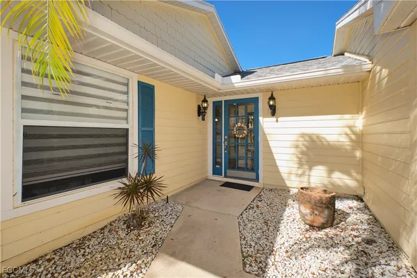 Property Slideshow image 2 of 50 | 14803 crooked pond ct, Fort Myers, FL, 33908