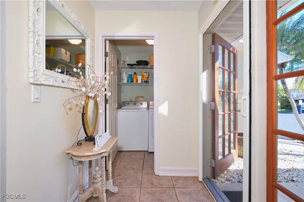 Property Slideshow image 3 of 50 | 14803 crooked pond ct, Fort Myers, FL, 33908