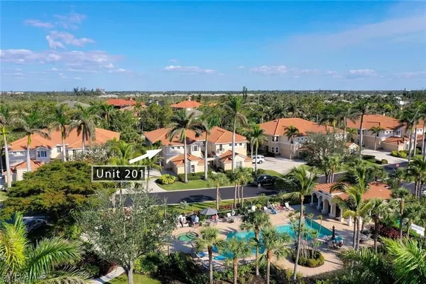 Property Slideshow image 3 of 37 | 11053 harbour yacht ct unit 201, Fort Myers, FL, 33908