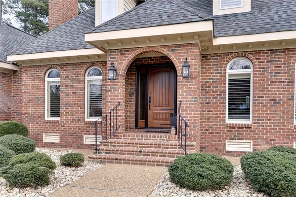 Property Slideshow image 2 of 49 | 208 richard brewster, Williamsburg, VA, 23185