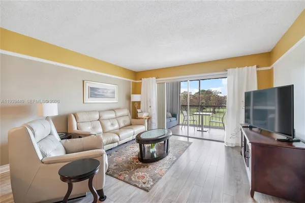 Property Slideshow image 3 of 15 | 7847 golf circle dr 309, Margate, FL, 33063