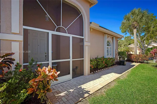 Property Slideshow image 3 of 31 | 2687 clipper cir, West Palm Beach, FL, 33411