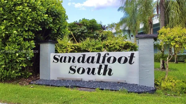 Property Slideshow image 2 of 44 | 9880 marina blvd 1519, Boca Raton, FL, 33428