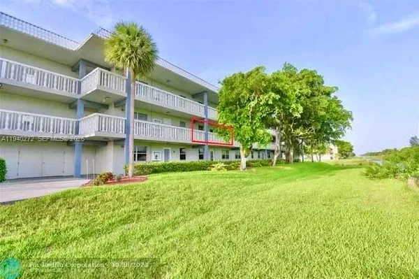 Property Slideshow image 3 of 44 | 9880 marina blvd 1519, Boca Raton, FL, 33428