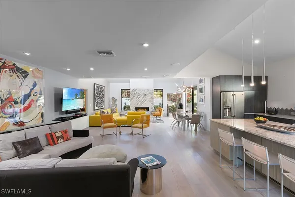 Property Slideshow image 3 of 38 | 544 tierra mar ln 12, Naples, FL, 34108