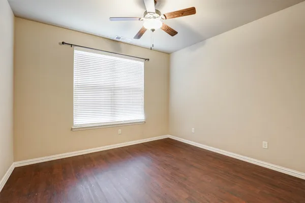 Property Slideshow image 3 of 25 | 9601 ravenwood dr, Denton, TX, 76207