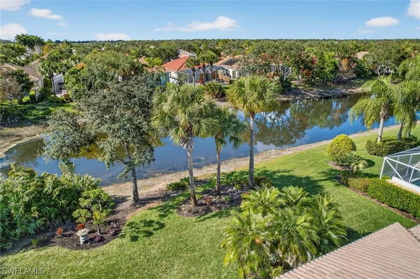 Property Slideshow image 3 of 44 | 28998 vermillion ln, Bonita Springs, FL, 34135