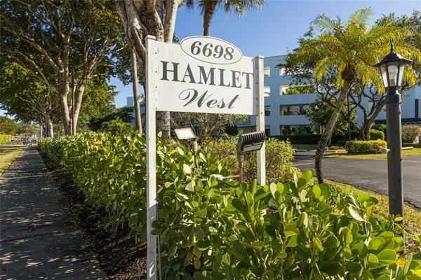 Property Slideshow image 2 of 17 | 6698 10th ave 118, Lake Worth, FL, 33467