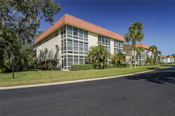 Property Slideshow image 2 of 34 | 5400 highway a1a d18, Vero Beach, FL, 32963