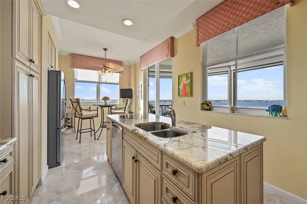 Property Slideshow image 3 of 29 | 14200 royal harbour ct 902, Fort Myers, FL, 33908