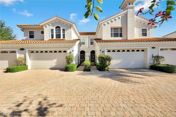 Property Slideshow image 2 of 48 | 9002 cascada way 102, Naples, FL, 34114