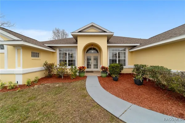 Property Slideshow image 3 of 75 | 5583 sw 83rd ln, Ocala, FL, 34476
