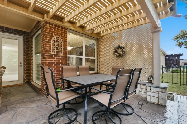 Property Slideshow image 3 of 40 | 6306 loudoun springs dr, Frisco, TX, 75036