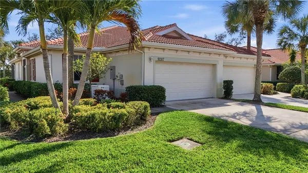 Property Slideshow image 2 of 35 | 9287 aviano dr, Fort Myers, FL, 33913
