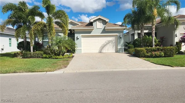Property Slideshow image 2 of 23 | 28563 twain dr, Bonita Springs, FL, 34135