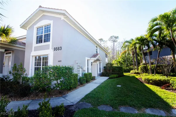 Property Slideshow image 2 of 48 | 9563 hemingway ln 4501, Fort Myers, FL, 33913