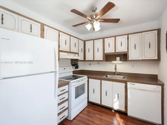 Property Slideshow image 3 of 19 | 414 capri i # 414, Delray Beach, FL, 33484