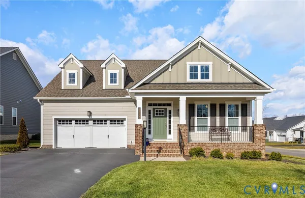 Property Slideshow image 2 of 32 | 12322 beech hall cir, Manakin Sabot, VA, 23103