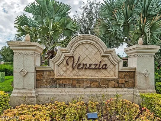 Property Slideshow image 2 of 48 | 9832 venezia cir 1025, Naples, FL, 34113
