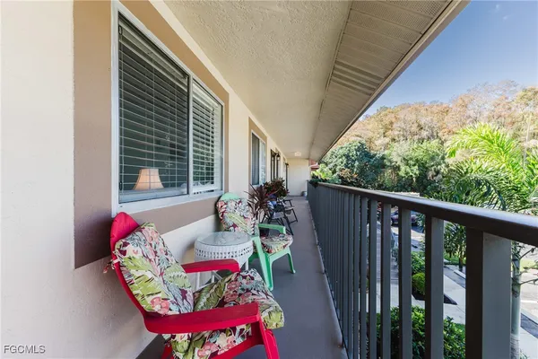 Property Slideshow image 2 of 50 | 13090 cross creek ct 210, Fort Myers, FL, 33912