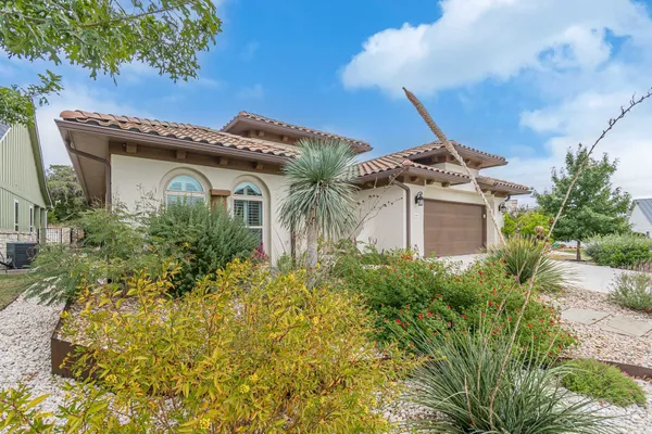 Property Slideshow image 2 of 39 | 108 hopping peach st, San Marcos, TX, 78666