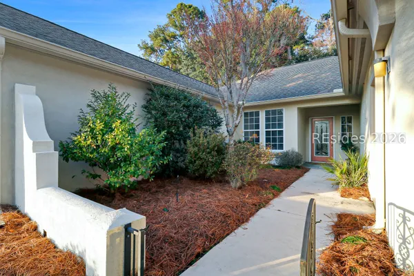 Property Slideshow image 2 of 59 | 167 hampton cir, Bluffton, SC, 29909