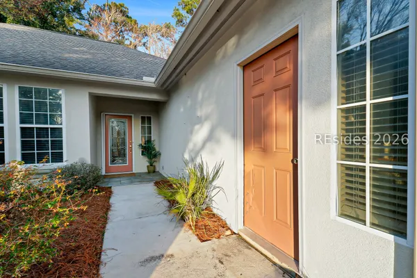 Property Slideshow image 3 of 59 | 167 hampton cir, Bluffton, SC, 29909