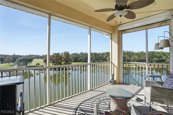 Property Slideshow image 2 of 26 | 10720 ravenna way 405, Fort Myers, FL, 33913