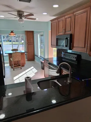 Property Slideshow image 2 of 19 | 4703 rainbow dr, ,, FL, 33463