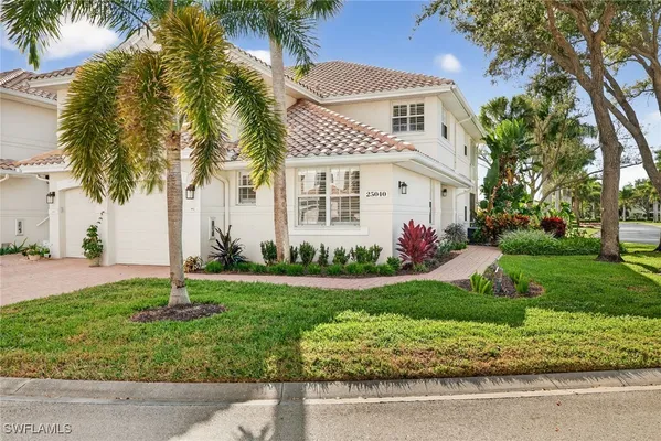 Property Slideshow image 3 of 22 | 25040 banbridge ct 102, Bonita Springs, FL, 34134