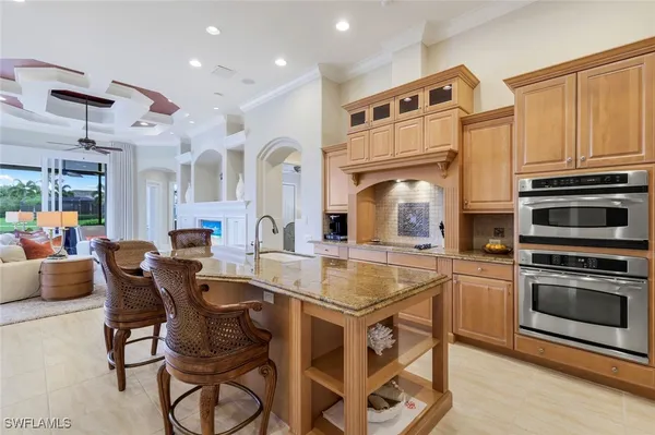 Property Slideshow image 3 of 50 | 7511 hogan ct, Naples, FL, 34113