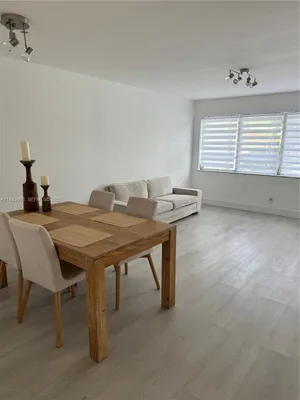 Property Slideshow image 2 of 10 | 330 se 2nd st 104f, Hallandale Beach, FL, 33009