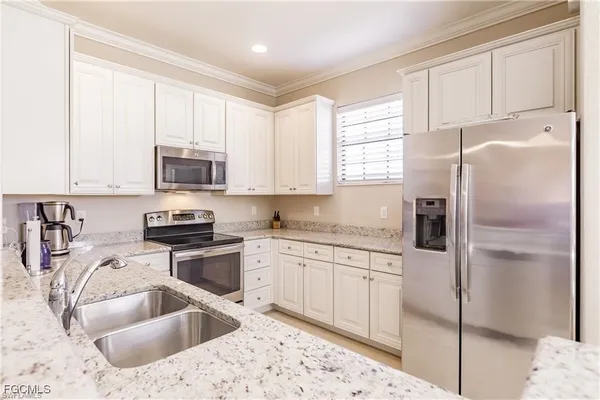 Property Slideshow image 2 of 32 | 8697 olinda way apt 7606, Fort Myers, FL, 33912