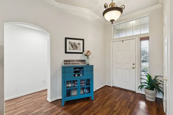 Property Slideshow image 2 of 28 | 9600 applewood trl, Denton, TX, 76207