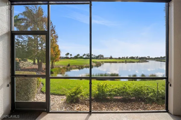 Property Slideshow image 2 of 50 | 10316 heritage bay blvd 2712, Naples, FL, 34120