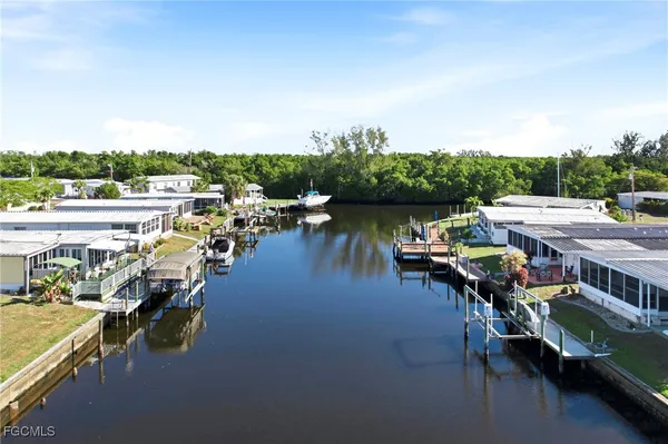 Property Slideshow image 3 of 46 | 5523 sir walter way, North Fort Myers, FL, 33917