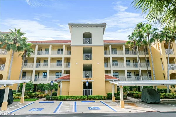 Property Slideshow image 2 of 49 | 10730 ravenna way 305, Fort Myers, FL, 33913