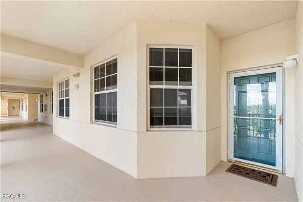 Property Slideshow image 3 of 49 | 10730 ravenna way 305, Fort Myers, FL, 33913