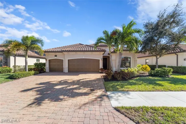 Property Slideshow image 2 of 50 | 28095 kerry ct, Bonita Springs, FL, 34135