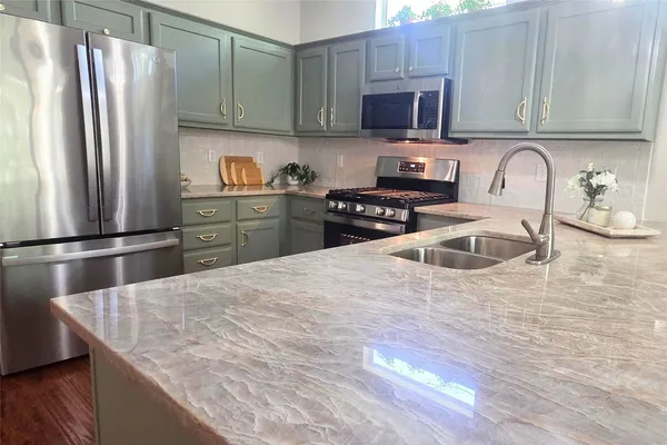 Property Slideshow image 2 of 20 | 134 whispering wind dr, Georgetown, TX, 78633