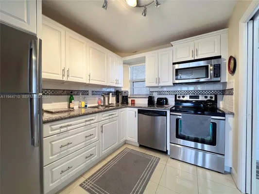 Property Slideshow image 3 of 10 | 8900 washington blvd 401a, Pembroke Pines, FL, 33025