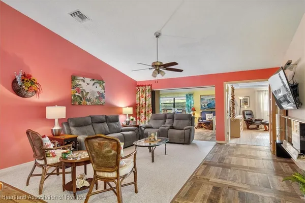 Property Slideshow image 2 of 33 | 8 chestnut trl, Lake Placid, FL, 33852