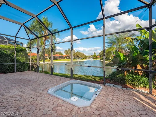 Property Slideshow image 2 of 12 | 963 fountain run, Naples, FL, 34119