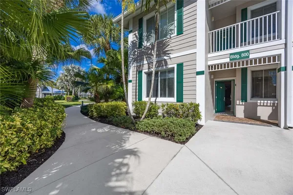 Property Slideshow image 3 of 50 | 7930 mahogany run ln 811, Naples, FL, 34113