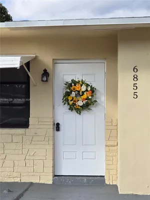 Property Slideshow image 2 of 21 | 6855 nw 9th st, Margate, FL, 33063