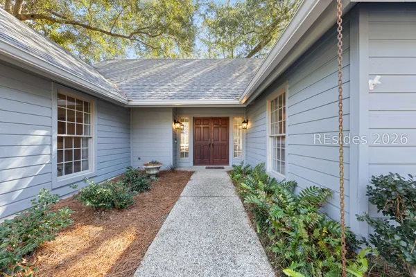Property Slideshow image 3 of 58 | 2 teal ln, Hilton Head Island, SC, 29926